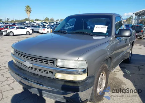 2000 Chevrolet Silverado 1500 from USA, damaged, VIN 1GCEC14W9YZ278968